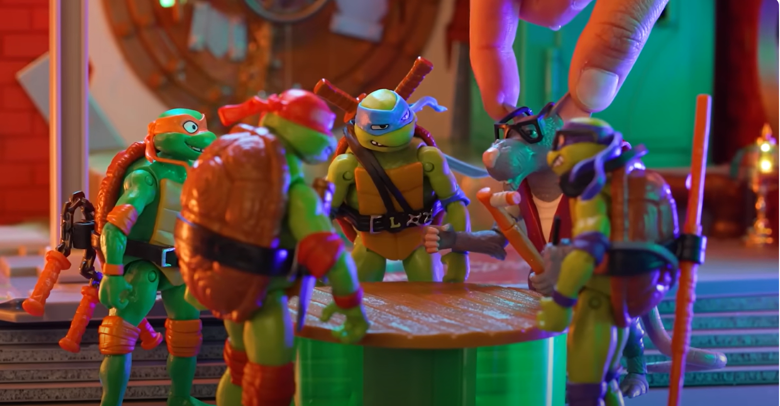 Ninja Turtles Rescue April From Superfly